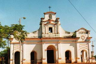 iglesia antes del arreglo.jpg